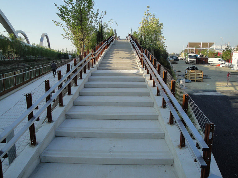 Scale in corten