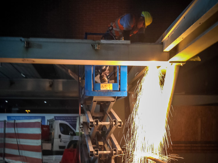 smontaggio strutture in ferro