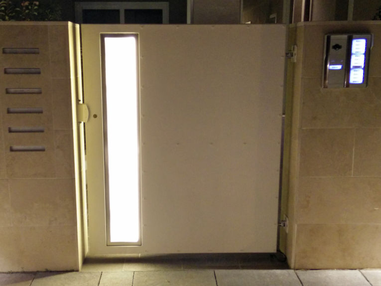 cancello padronale led