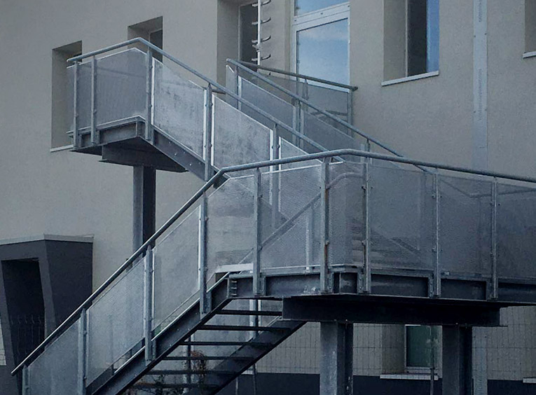 dettaglio scala antincendio