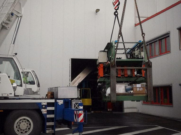 smontaggio e trasporto impianti industriali coca cola