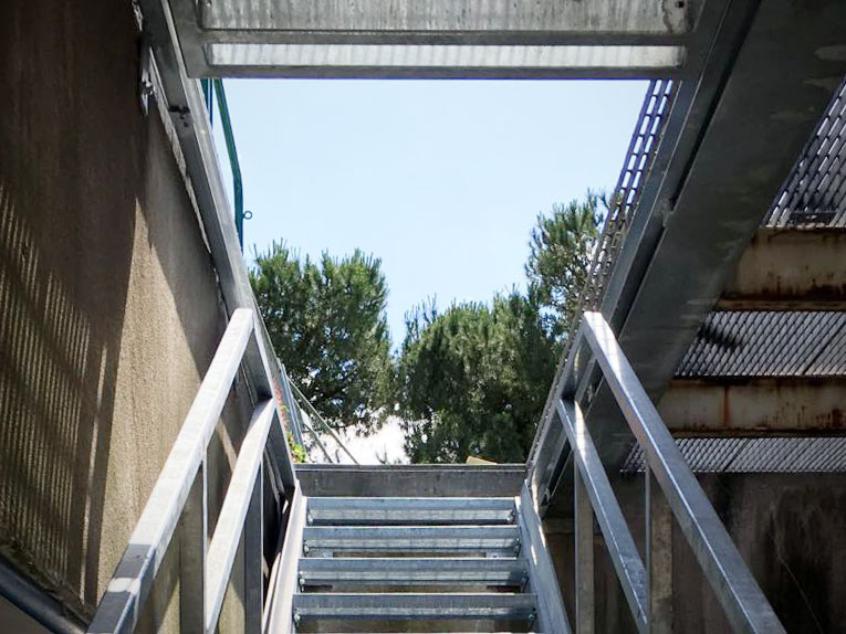 scala antincendio autorimessa