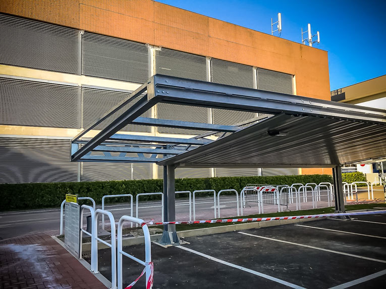copertura perimetrale parcheggio aeroporto